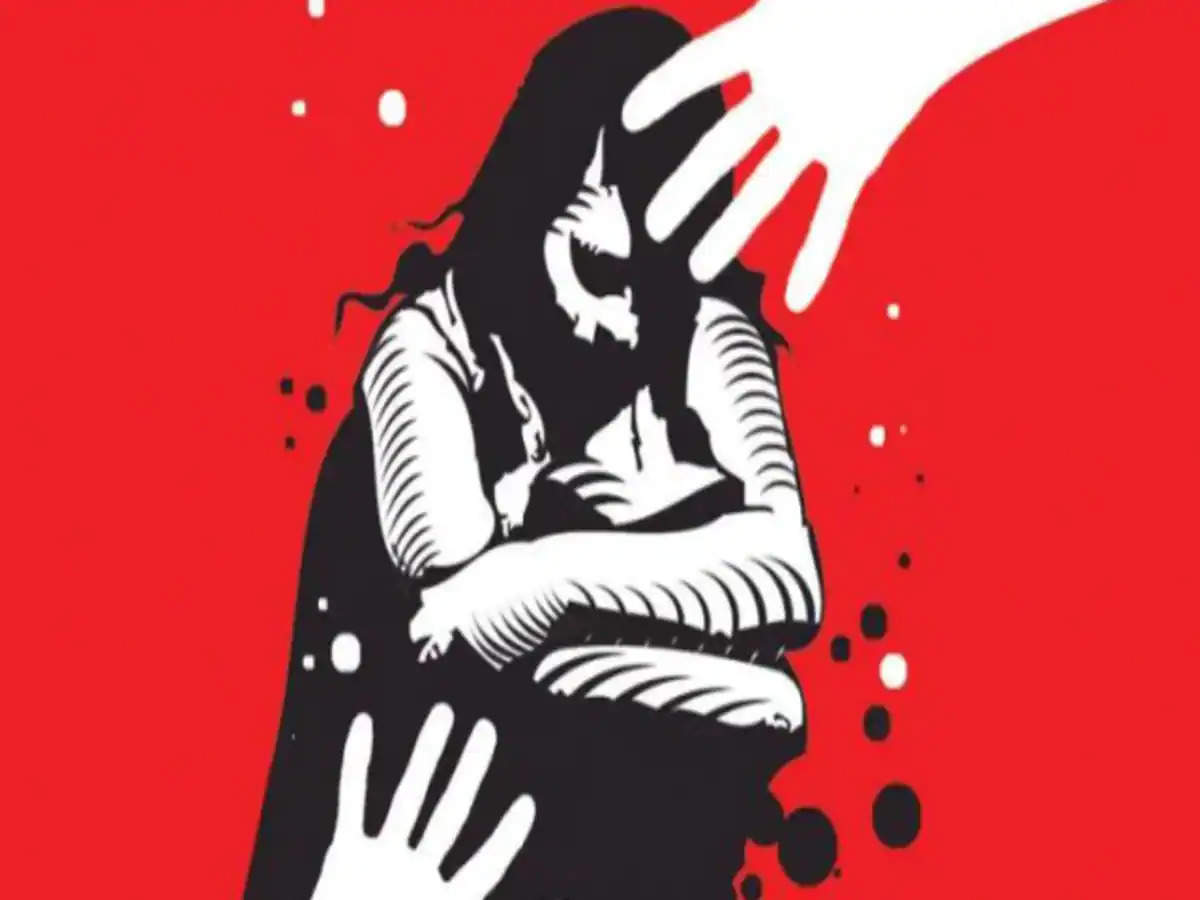 Bhiwani: सरकारी स्कूल के 55 वर्षीय PTI ने 10वीं कक्षा की छात्रा का किया यौन शोषण, जबरन गर्भ गिराने का भी आरोप